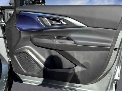 Certified 2024 Chevrolet Equinox EV LT FWD image 29