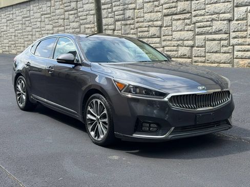 Used 2017 Kia Cadenza Technology FWD image 5
