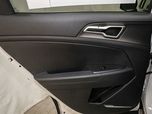 New 2026 Kia Sportage LX FWD image 10