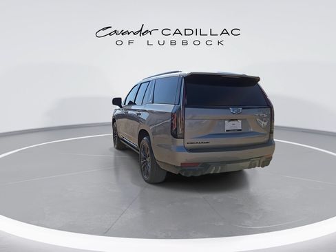 Used 2023 Cadillac Escalade V w/ LPO, ONYX Package AWD/4WD image 7