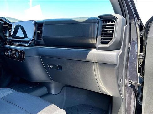 Used 2023 Chevrolet Silverado 1500 LT AWD/4WD image 13