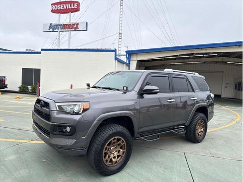 Used 2016 Toyota 4Runner Limited image 1