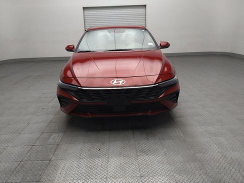 Used 2025 Hyundai Elantra SEL FWD image 15