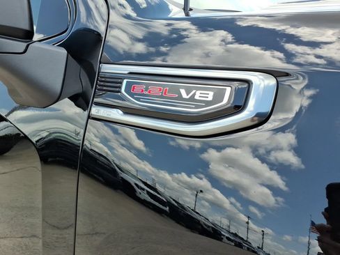 New 2026 GMC Sierra 1500 AT4 w/ AT4 Premium Package AWD/4WD image 10