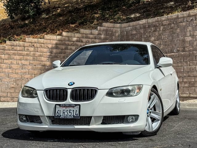 Used 2010 BMW 335i Convertible RWD image 4