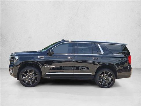 Used 2024 GMC Yukon Denali AWD/4WD image 9