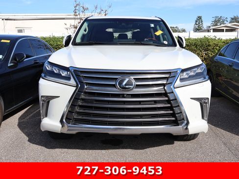 Used 2018 Lexus LX 570 4WD image 2