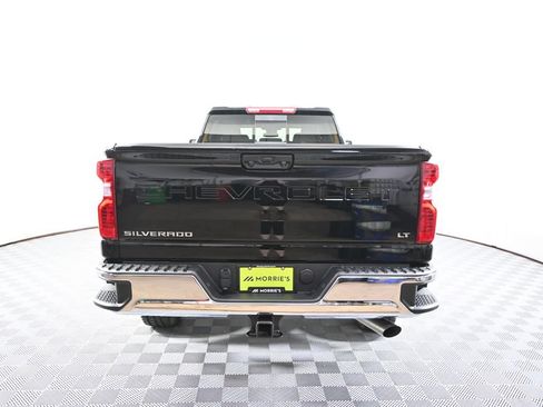 Used 2024 Chevrolet Silverado 2500 LT w/ Convenience Package AWD/4WD image 5