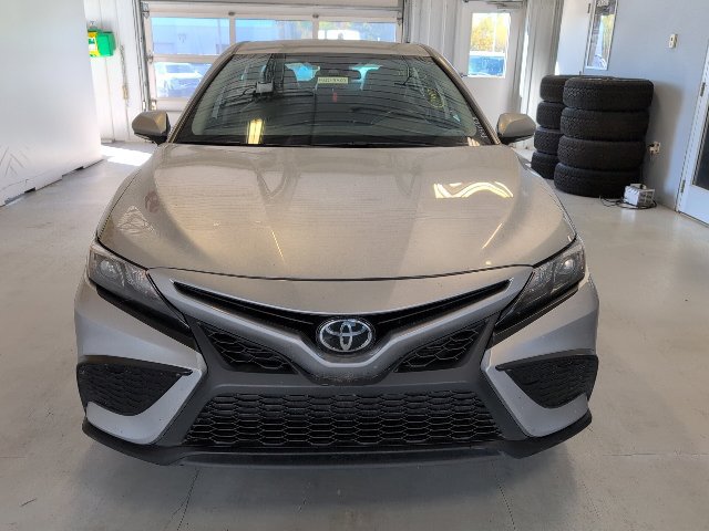 Used 2024 Toyota Camry SE FWD image 8