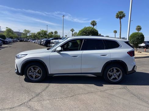 Used 2025 BMW X1 xDrive28i image 4