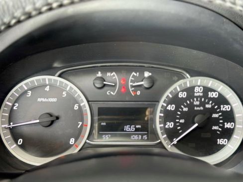 Used 2015 Nissan Sentra SV image 11