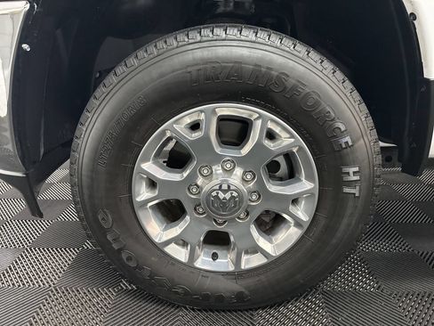 Used 2025 RAM 2500 Tradesman AWD/4WD image 32