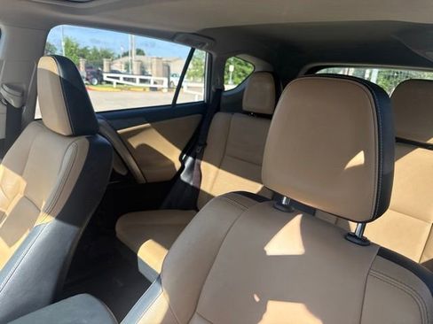 Used 2016 Toyota RAV4 Limited FWD image 7