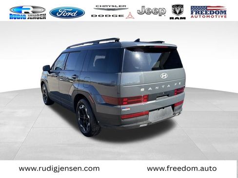 Used 2025 Hyundai Santa Fe SEL image 5