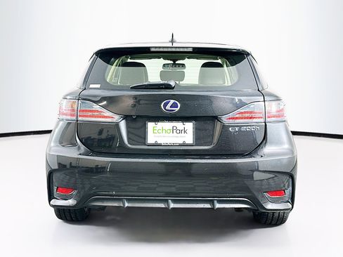 Used 2017 Lexus CT 200h w/ Seat Comfort Package image 7