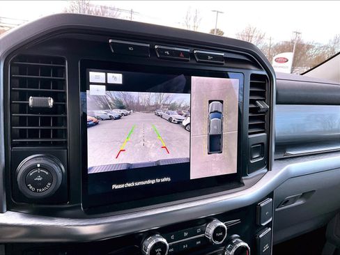 Used 2023 Ford F150 Lariat w/ Max Trailer Tow Package image 19