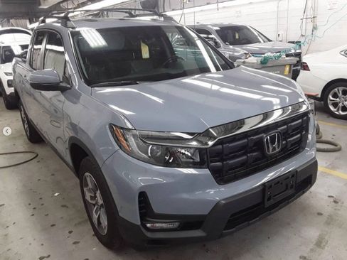 Used 2025 Honda Ridgeline RTL image 3