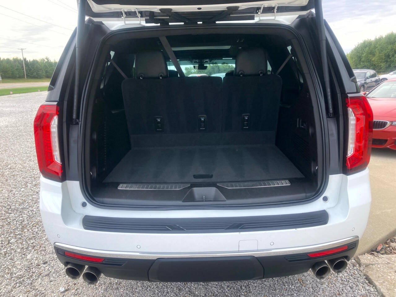 Used 2021 GMC Yukon XL Denali w/ Denali Ultimate Package AWD/4WD image 21