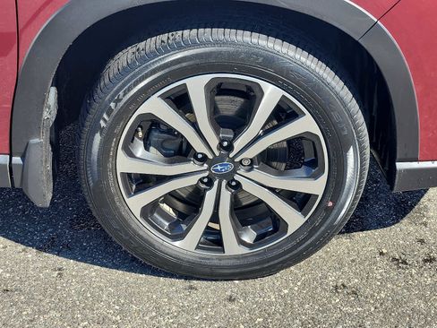 Used 2023 Subaru Forester Limited image 8