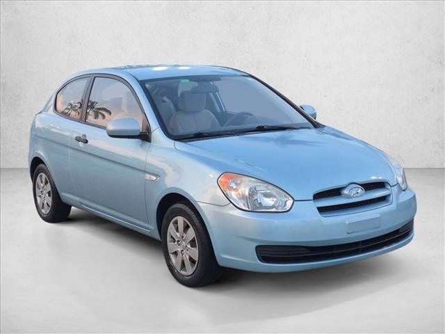 Used 2010 Hyundai Accent GS w/ Premium Pkg 3 FWD image 3