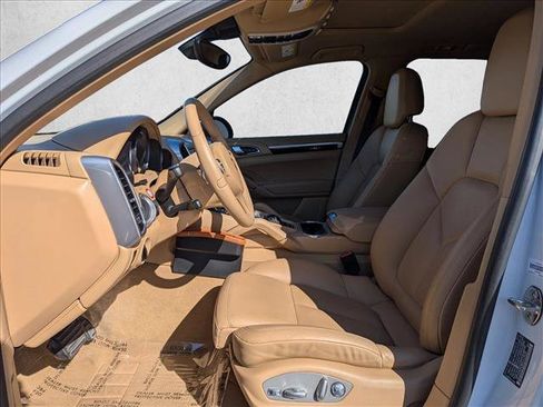 Used 2013 Porsche Cayenne AWD/4WD image 17