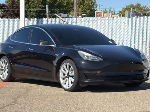 Used 2018 Tesla Model 3 AWD/4WD image 7