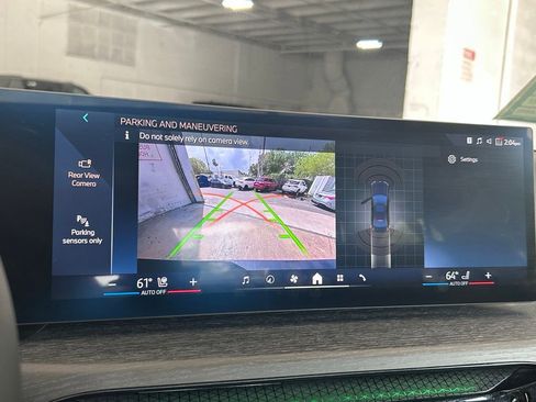 Used 2025 BMW 330i Sedan image 29