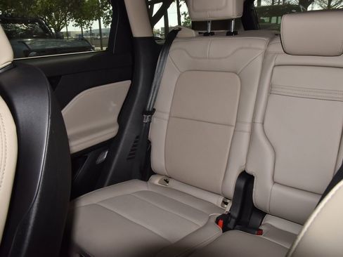 New 2026 Lincoln Corsair Reserve w/ Towing Package image 19