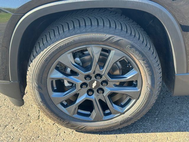 Used 2020 Chevrolet Traverse RS w/ LPO, Floor Liner Package AWD/4WD image 10