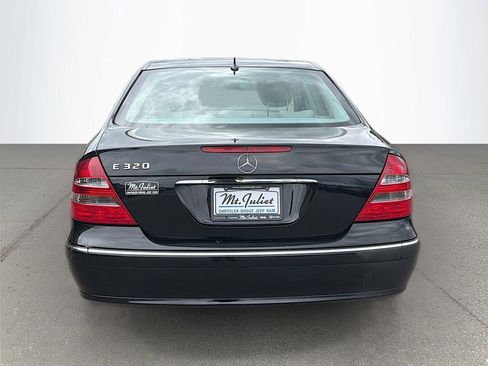 Used 2005 Mercedes-Benz E 320 Sedan image 5