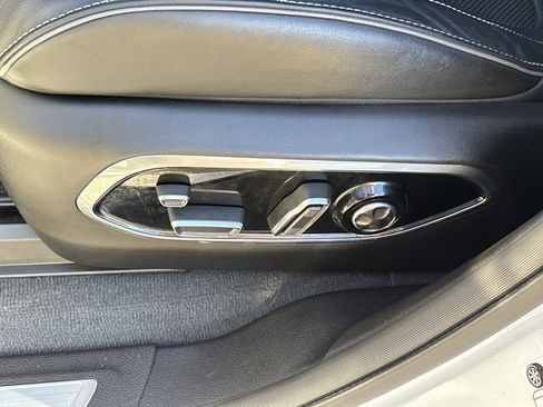 Used 2023 Jeep Grand Cherokee Overland w/ Luxury Tech Group IV image 20