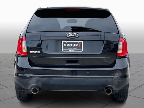 Used 2013 Ford Edge SE image 4