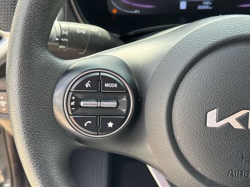 Used 2024 Kia Soul LX w/ Option Group 015 FWD image 20