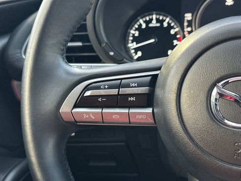 Used 2021 MAZDA MAZDA3 s image 21