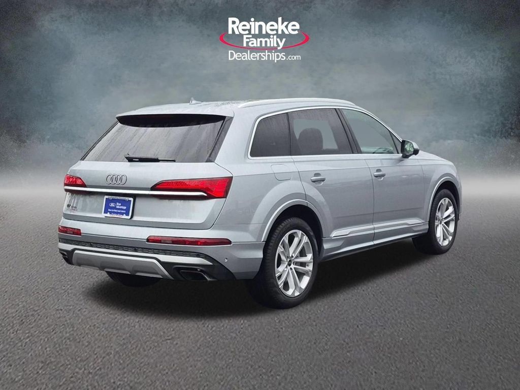 Used 2025 Audi Q7 3.0T Premium Plus AWD/4WD image 6