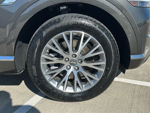 Used 2024 Genesis GV80 2.5T image 15