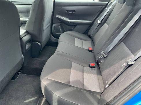 Used 2025 Nissan Sentra SV FWD image 29