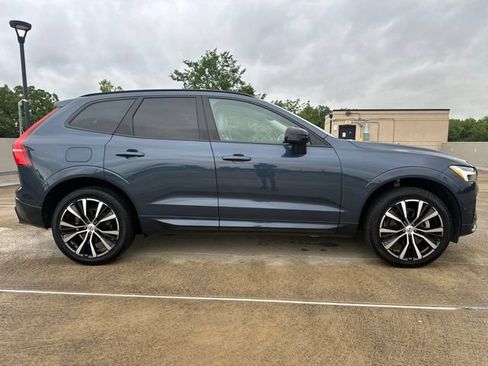 Certified 2024 Volvo XC60 B5 Ultimate w/ Climate Package AWD/4WD image 10