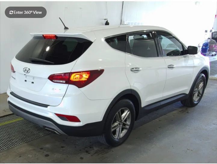 Used 2018 Hyundai Santa Fe Sport FWD image 2