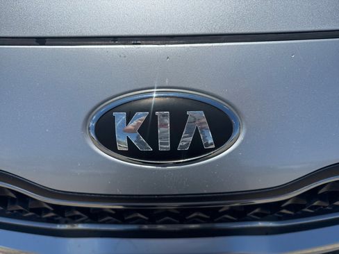 Used 2018 Kia Sportage LX FWD image 23