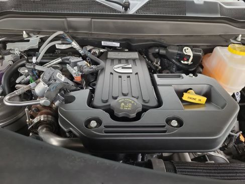 New 2025 RAM 5500 Tradesman image 17