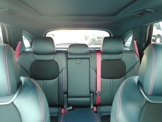 Used 2024 Genesis GV70 3.5T Sport AWD/4WD image 37