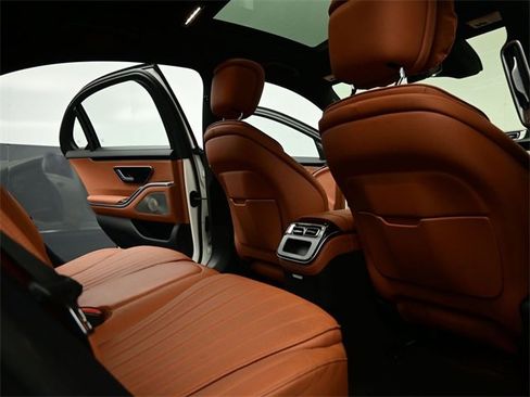 Used 2022 Mercedes-Benz S 500 4MATIC image 37