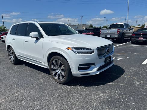 Used 2023 Volvo XC90 T8 Plus w/ Protection Package Premier AWD/4WD image 5