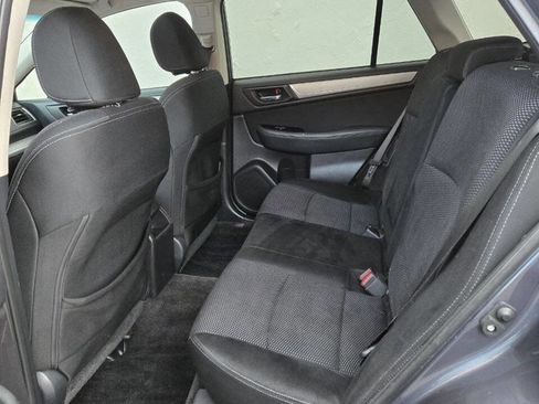 Used 2015 Subaru Outback 2.5i Premium image 12