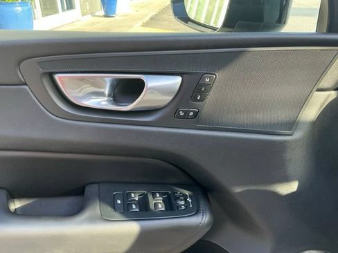Certified 2024 Volvo XC60 B5 Core w/ Protection Package Premier AWD/4WD image 11