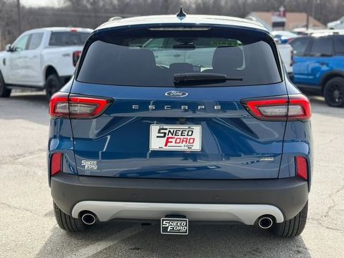 Used 2023 Ford Escape SE w/ PHEV Premium Package FWD image 6