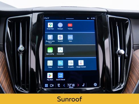 Used 2023 Volvo XC60 T8 Ultimate image 23