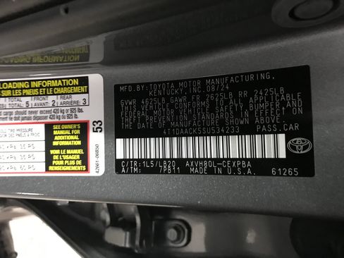 Used 2025 Toyota Camry XSE FWD image 31