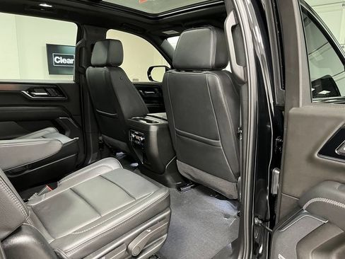 Used 2026 GMC Yukon XL Denali w/ Sun & Power Step Package AWD/4WD image 52